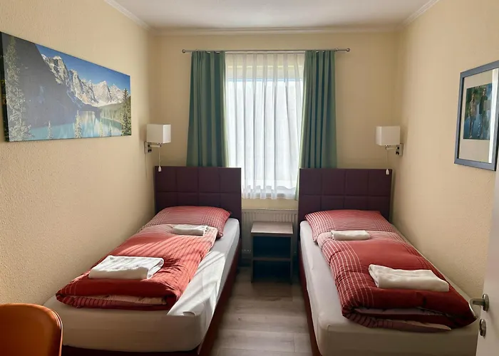 Ellen Hotel